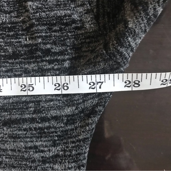 Wilfred Free Slouchy Deep V Top - Size Large - Picture 5 of 5
